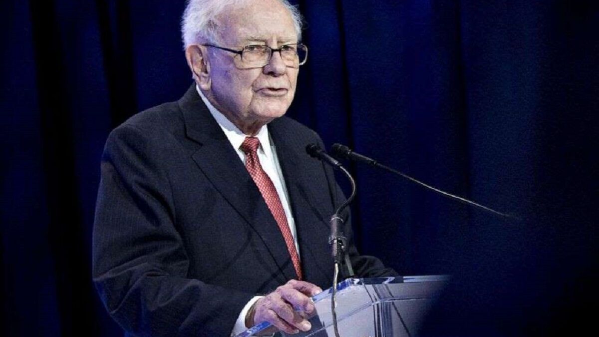 Buffett Joins the Exclusive $100 Billion Club